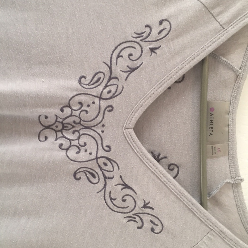 Athleta XS grey shirt with pretty embroidery - Picture 2 of 6